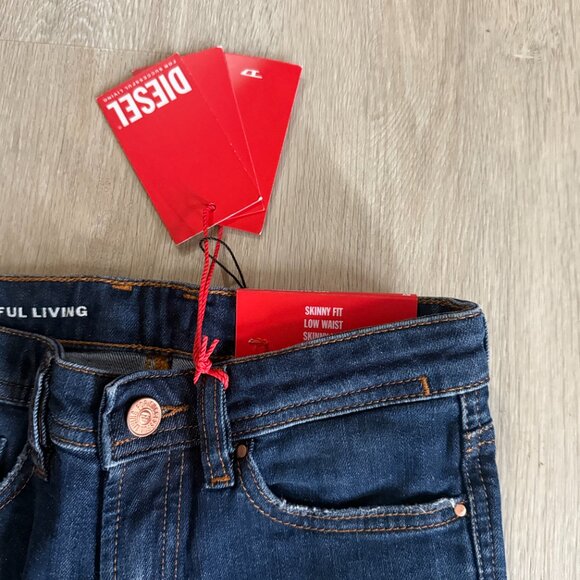 NWT Diesel Boys Denim - 8Y 1979 Sleenker-J jeans - Picture 2 of 5